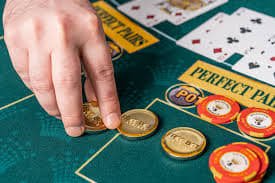 Meja roulette Bonanza Gold dengan streaming HD